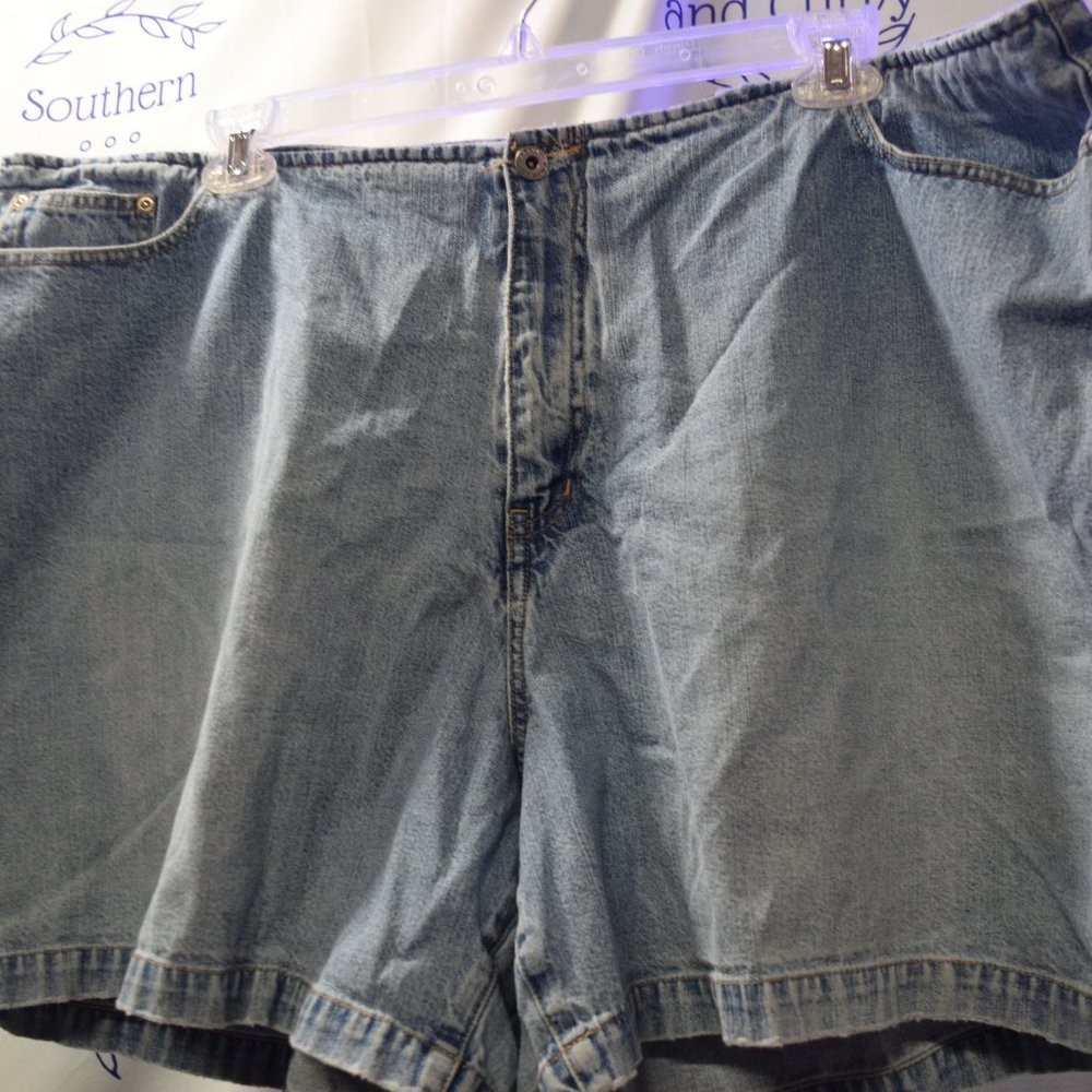 Lane Bryant Classic Venezia Denim Shorts 100% Cotton Sz 28